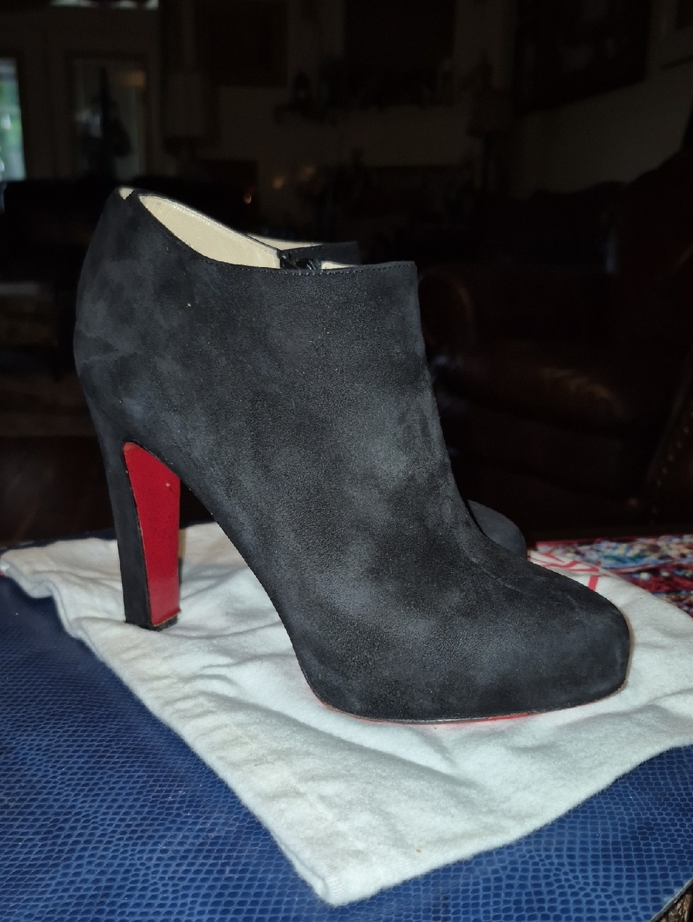 Christian Louboutin Authentic Black Suede Bobsleigh Booties. Sz.36.5. - Picture 6 of 16